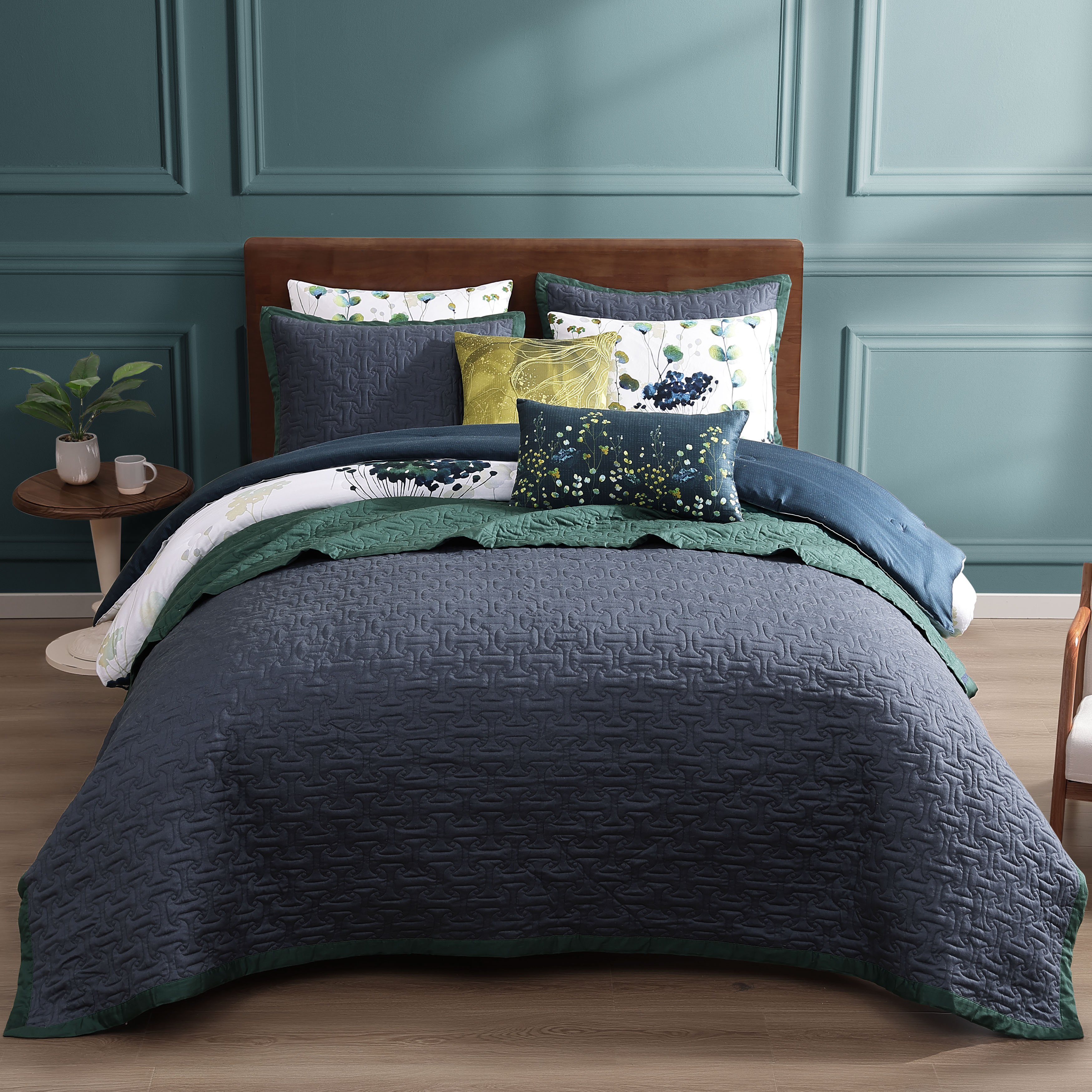 Bebejan Abstract Vines 8 Piece Reversible Comforter & Coverlet Set