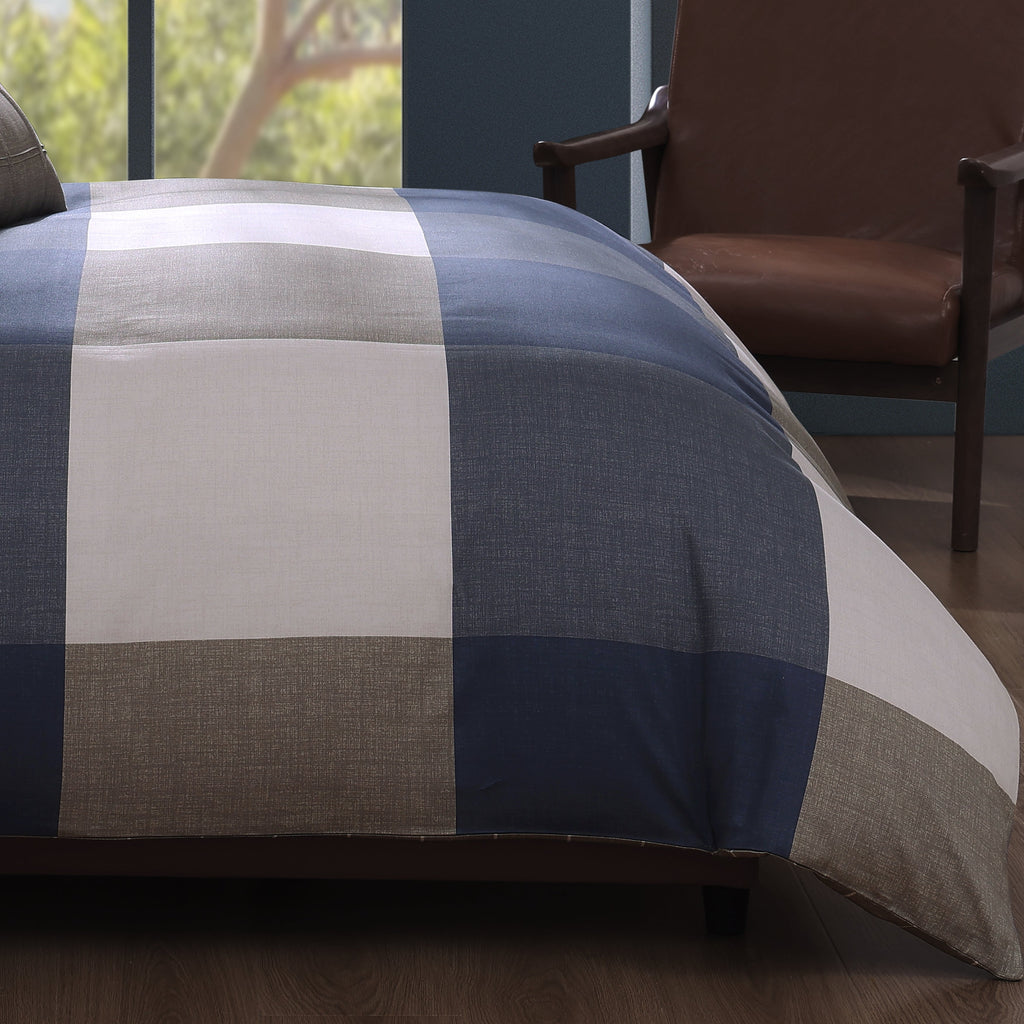 Bebejan Checkered Navy Tan 5 Piece Reversible Comforter Set