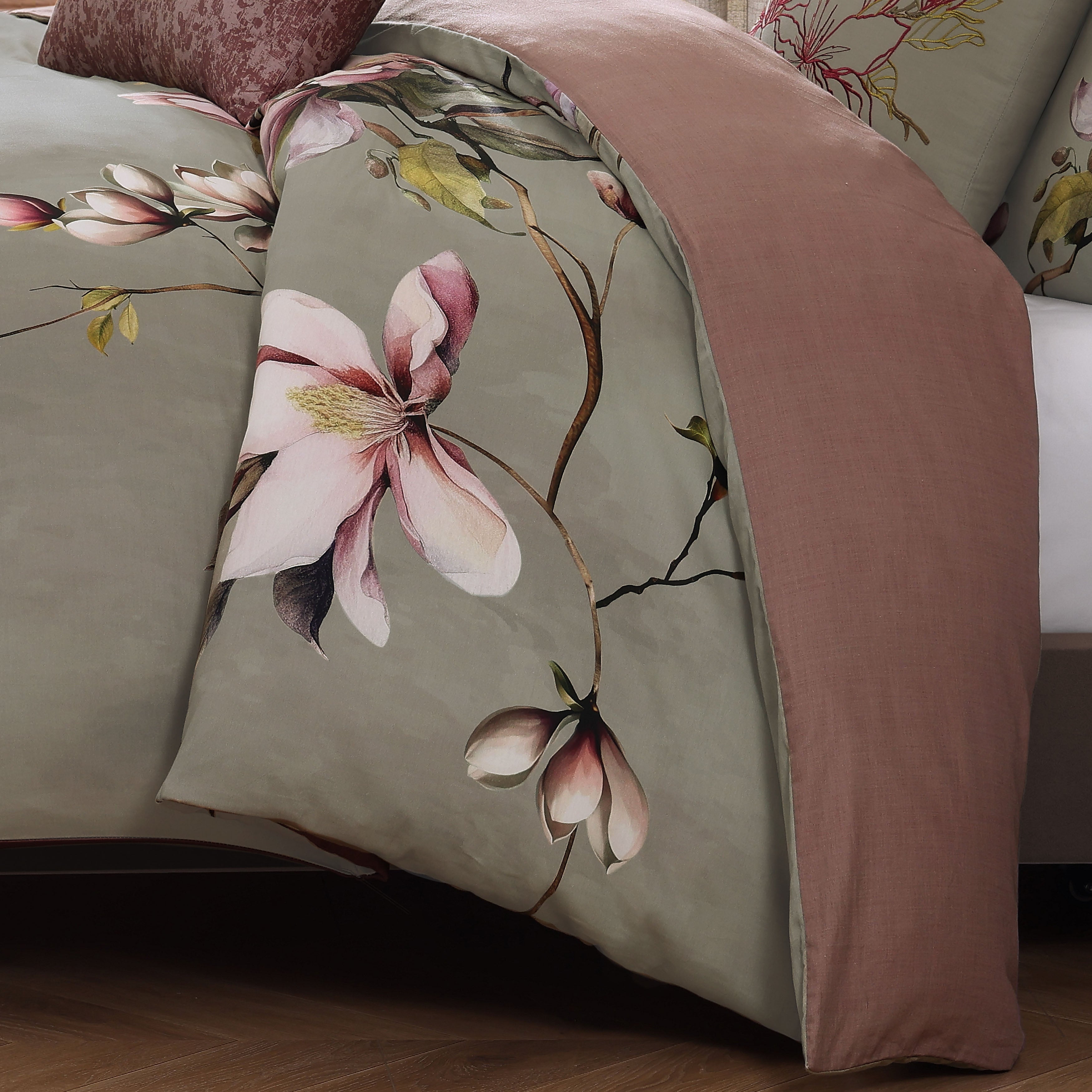 Bebejan Purple Lilies 5 Piece Reversible Comforter Set